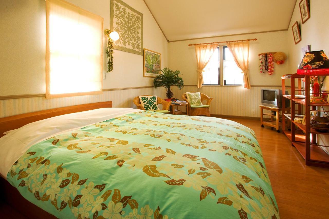 Hotel ペンションカパルア軽井沢 Karuizawa Exterior foto
